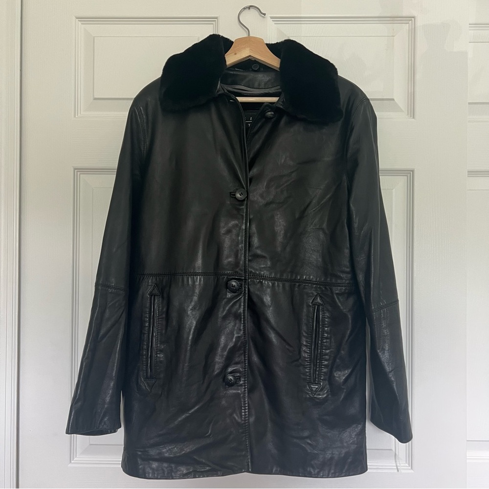 GENUINE SOFT LEATHER  coat faux fur collar, Siena Studio. Removable faux fur